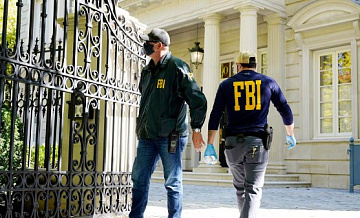 В обыске имения Трампа приняли участие сто сотрудников ФБР