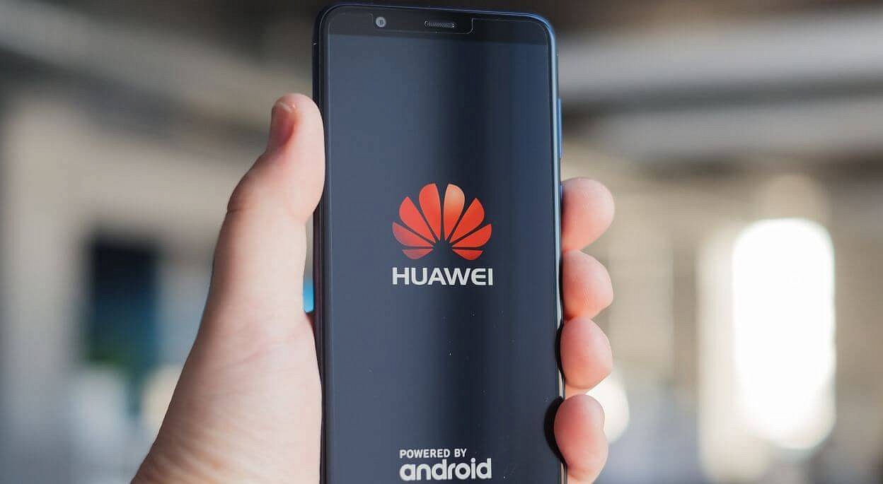 Huawei может поменять Android на «Аврору»