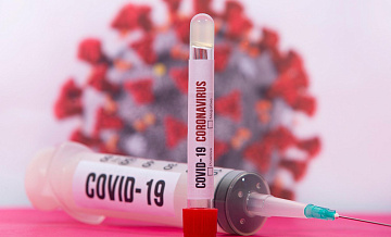 Ученые выяснили, какой иммунитет от коронавируса надежнее