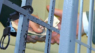 В Ставрополе 15 человек получили до 18 лет колонии за взятки