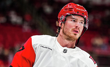 Тренер "Каролины" похвалил Свечникова после хет-трика