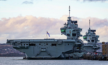 СМИ: Британия привела свой авианосец в состояние повышенной боеготовности