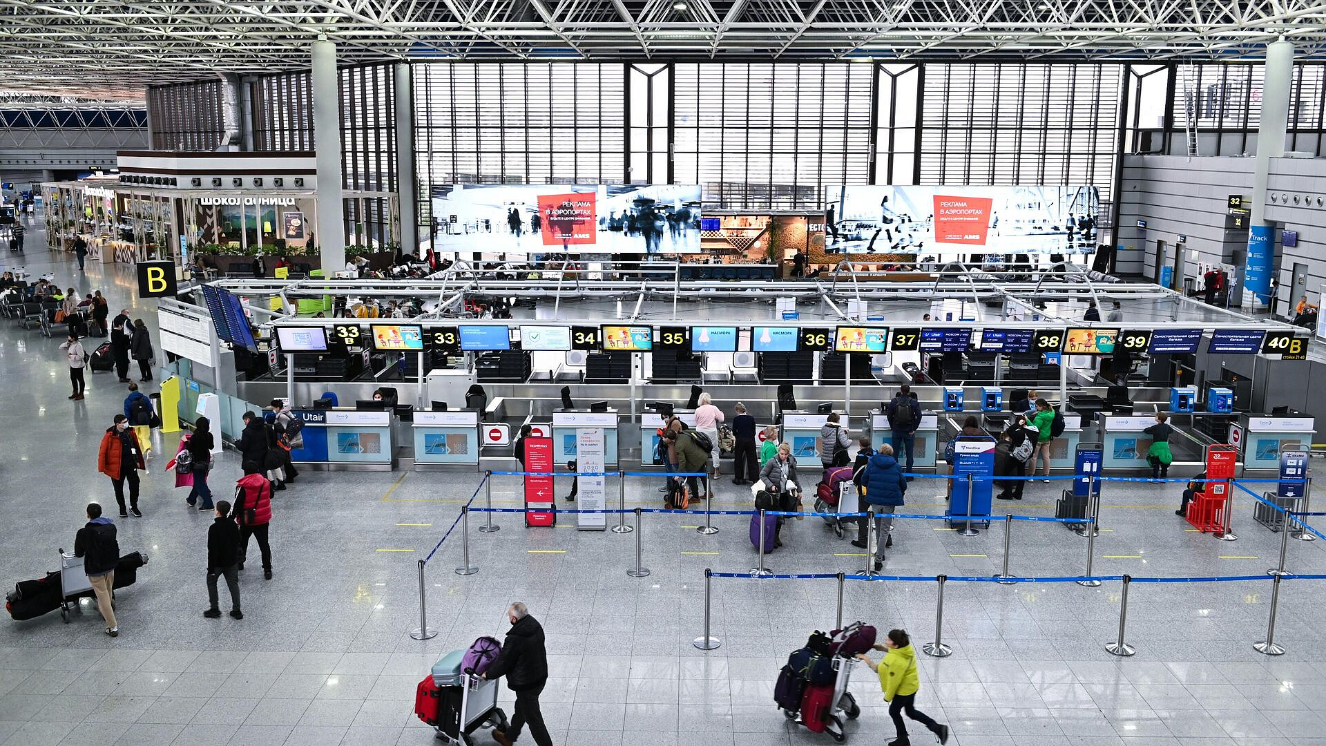 В Сочи прибыли 19 ушедших на запасные аэродромы самолетов