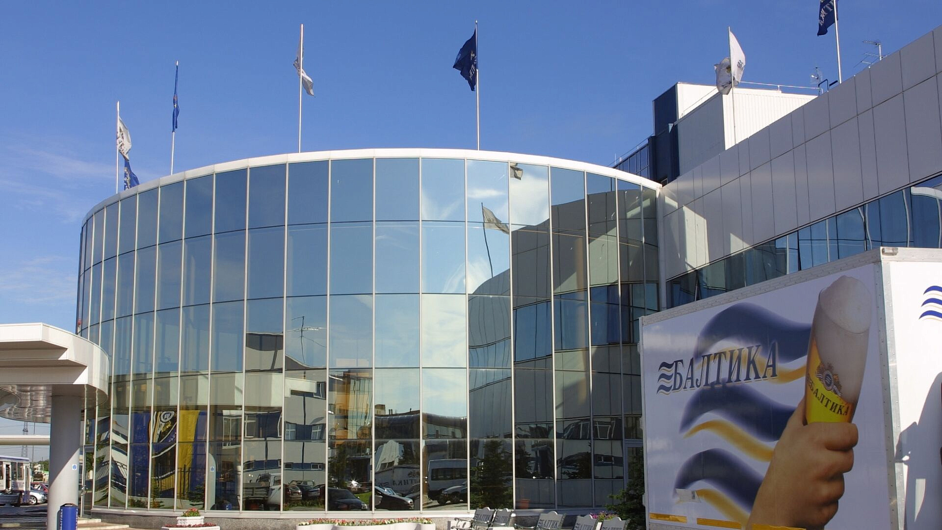 Reuters ������ ������ ������ �� ������� ������� Carlsberg � ������