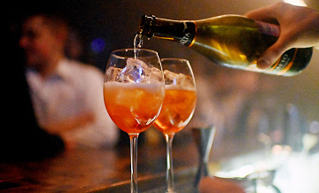 Кардиолог объяснила, почему опасно сочетать энергетики и алкоголь