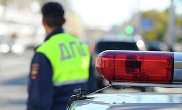 На западе Москвы загорелся автомобиль