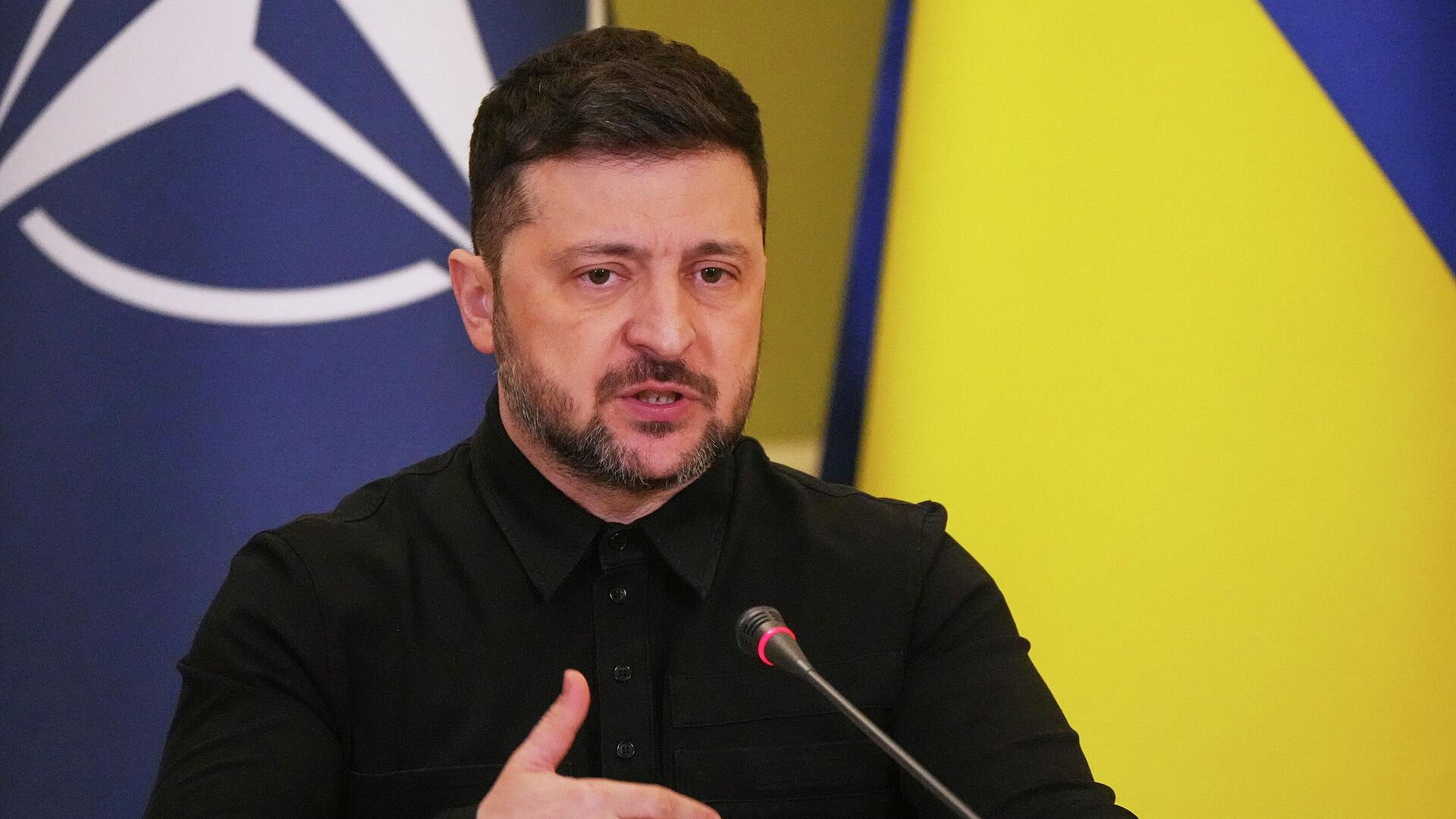 Зеленский заявил, что Киеву нужны гарантии безопасности на 30-50 лет