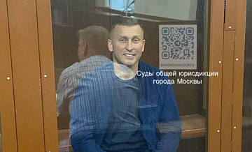 Глава мемориала Минобороны не признал вину в получении взятки