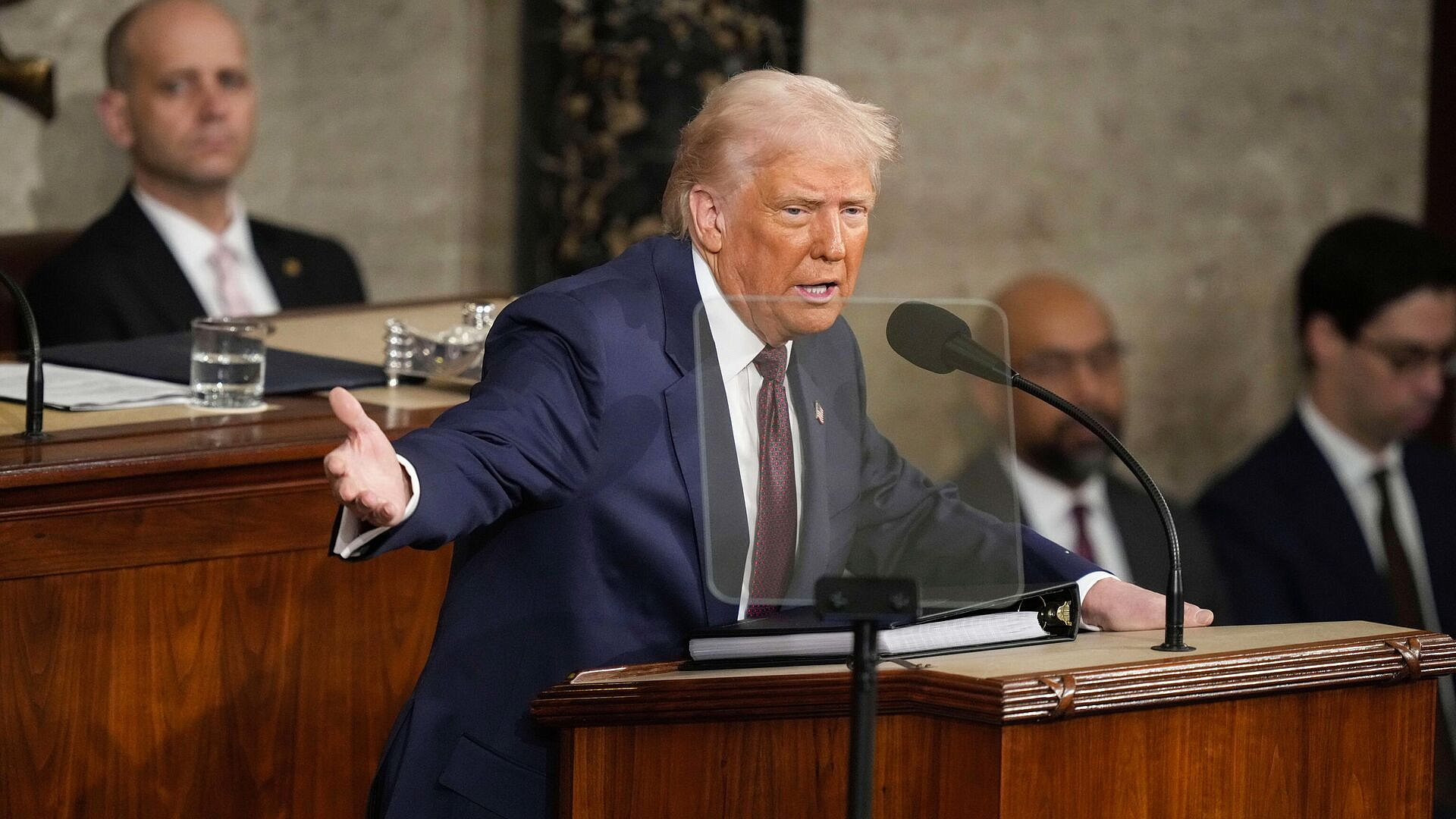 Трамп в своей речи отказался от слова "вторжение" применительно к России