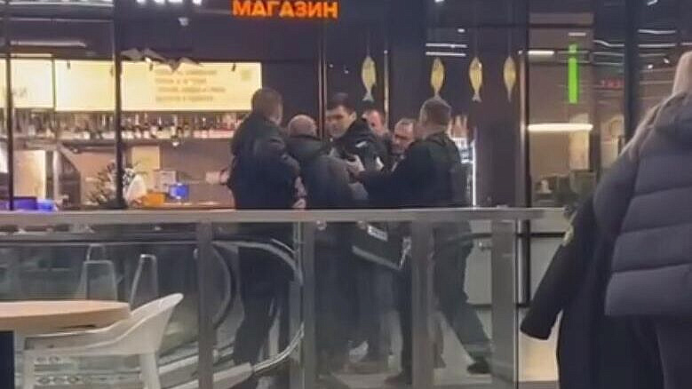 Один из пострадавших в ТЦ "Красный кит" в Мытищах остается в больнице