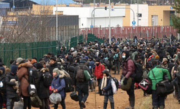 Польша применила против мигрантов слезоточивый газ