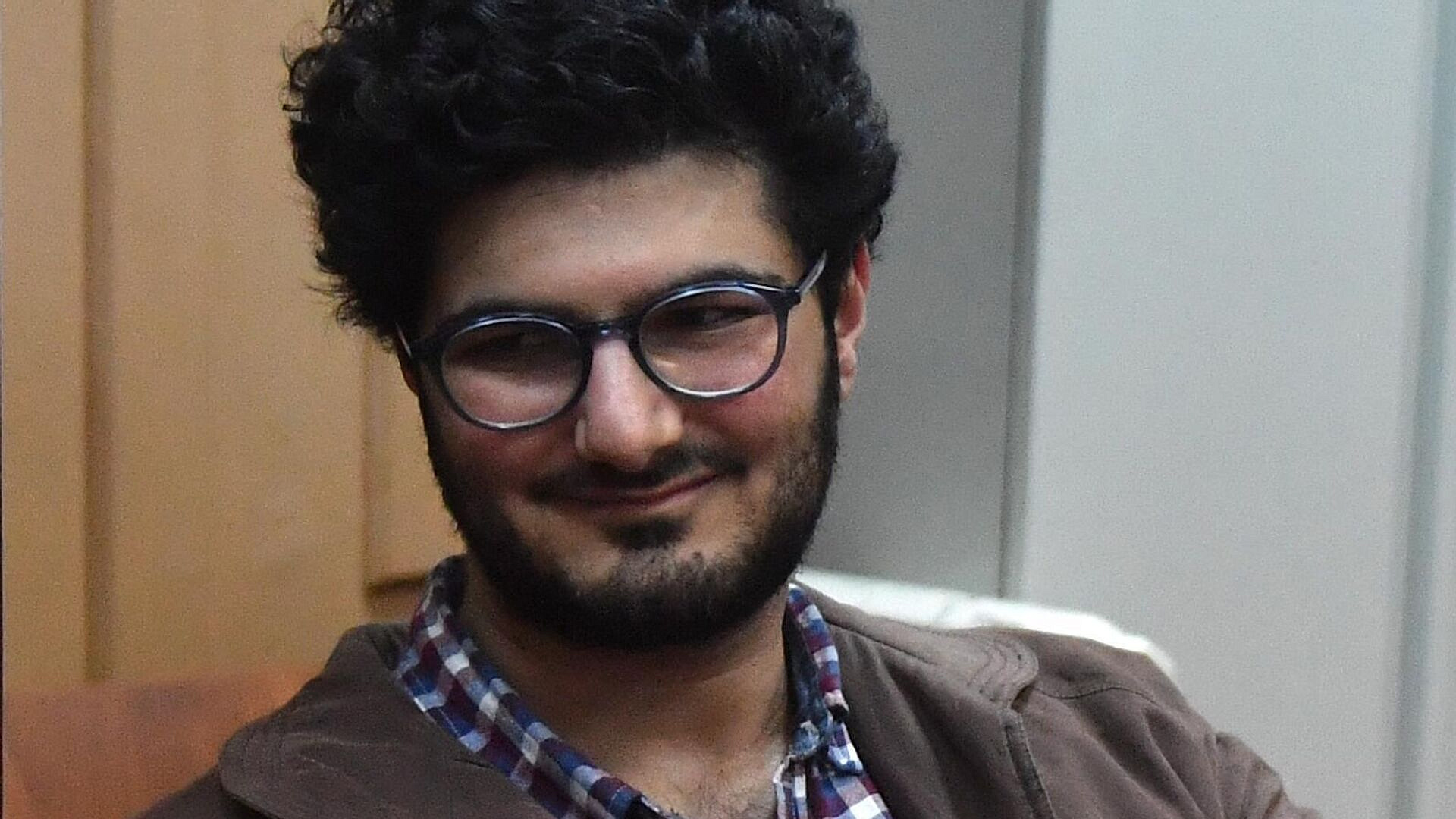 Сооснователя DOXA* заочно осудили за призывы к терроризму и фейки про армию