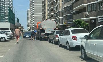 В Краснодаре жителям, бастующим из-за отсутствия света, подвезут воду