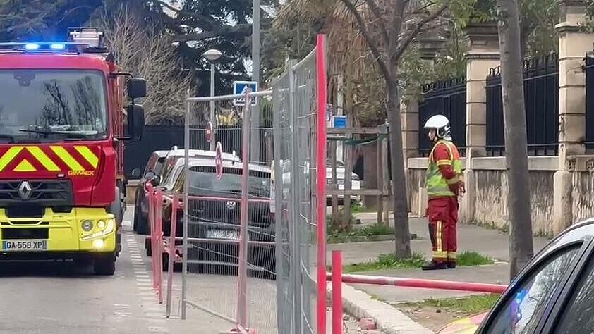 Французов, напавших на консульство России в Марселе, заключили под стражу