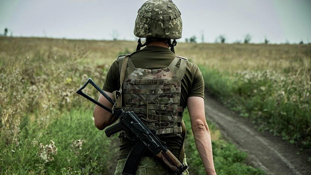 На Украине военнослужащий покончил с собой в военкомате