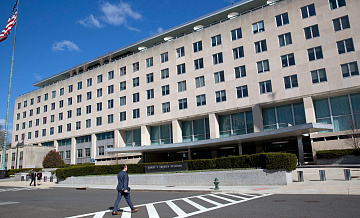 В США назвали дату вступления в силу решения о приостановке выдачи виз