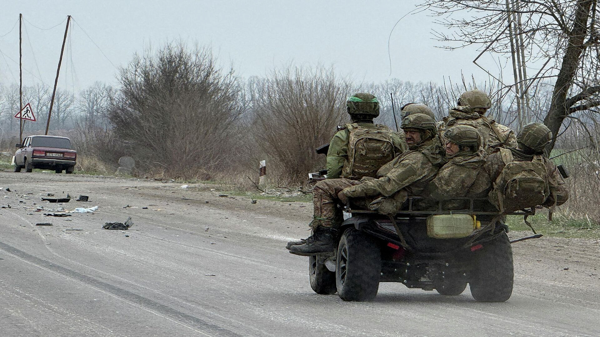 Под Изюмом военная администрация построила пункт за два миллиона гривен