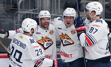 "Металлург" в третий раз обыграл "Торпедо" в плей-офф КХЛ