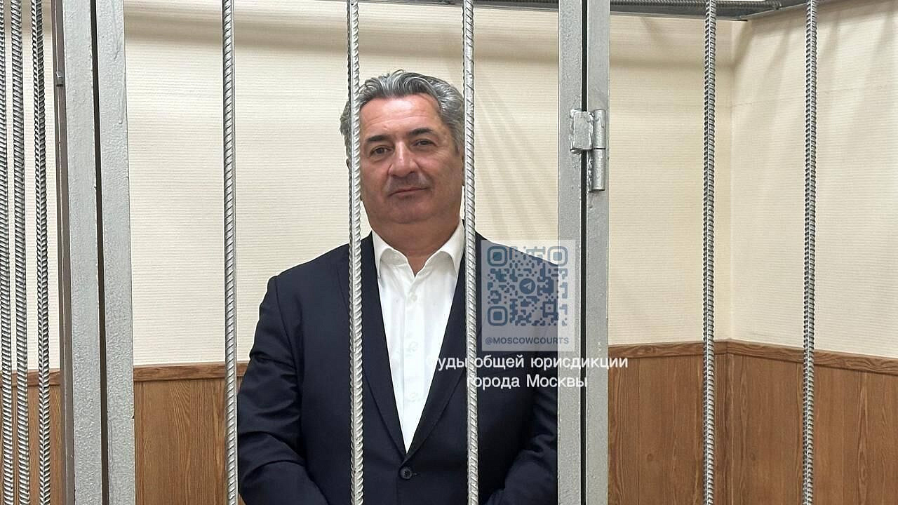 Защита обжаловала арест и.о. вице-премьера Башкирии по делу о взятке