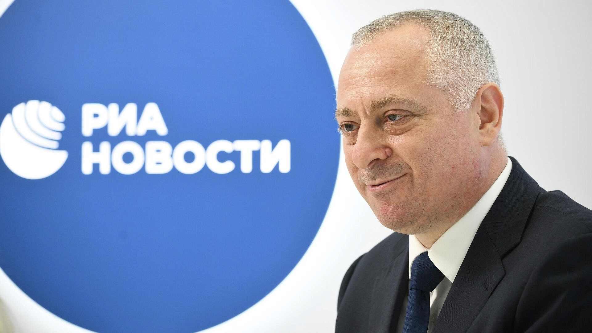 Абхазия ожидает признания со стороны всех стран мира, заявил Гунба