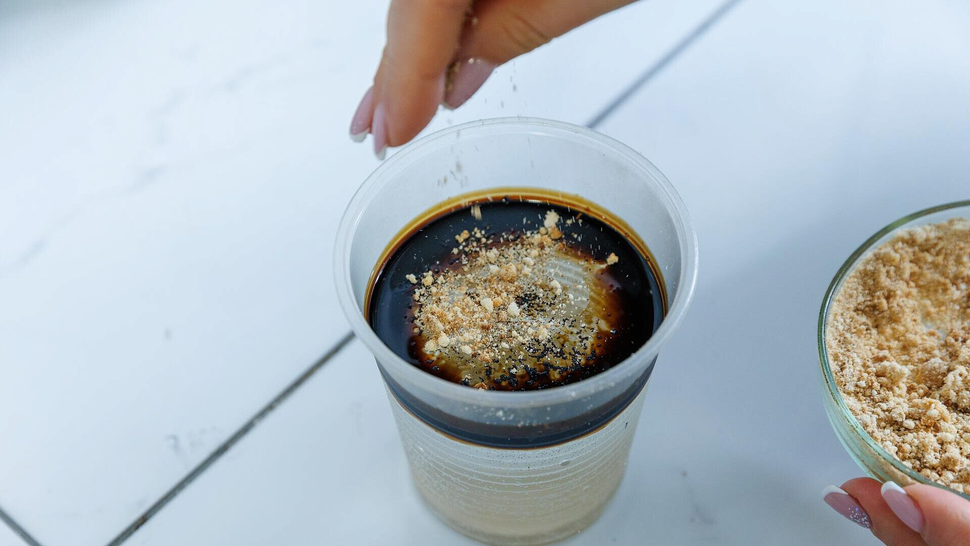 В Сибири создали "съедобную губку" для очистки Арктики от разливов нефти