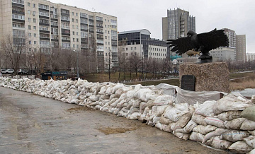 В Кургане работают над дополнительной защитой водоканала