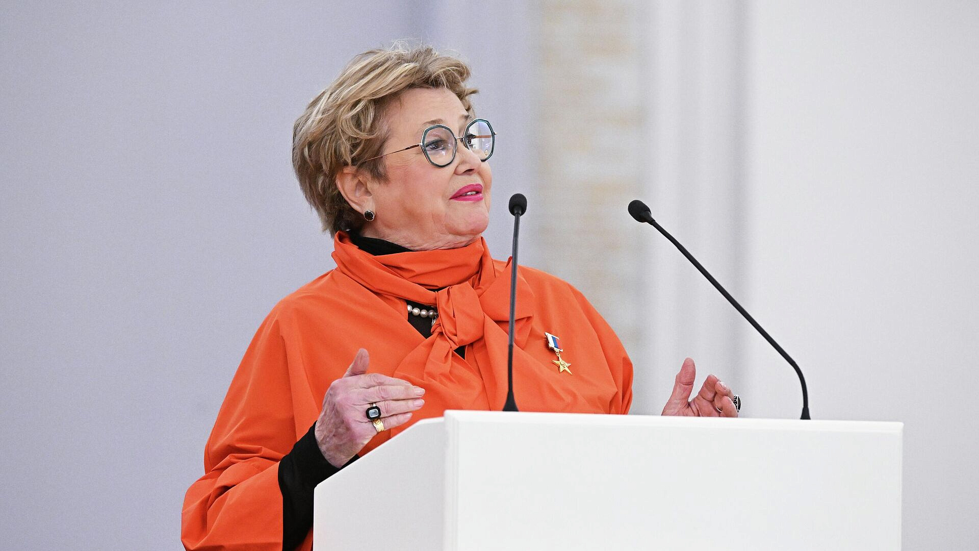 Неелова поблагодарила своих педагогов и театр "Современник"