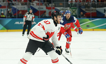 Борта на хоккейной арене покрасят для плей-офф Олимпиады