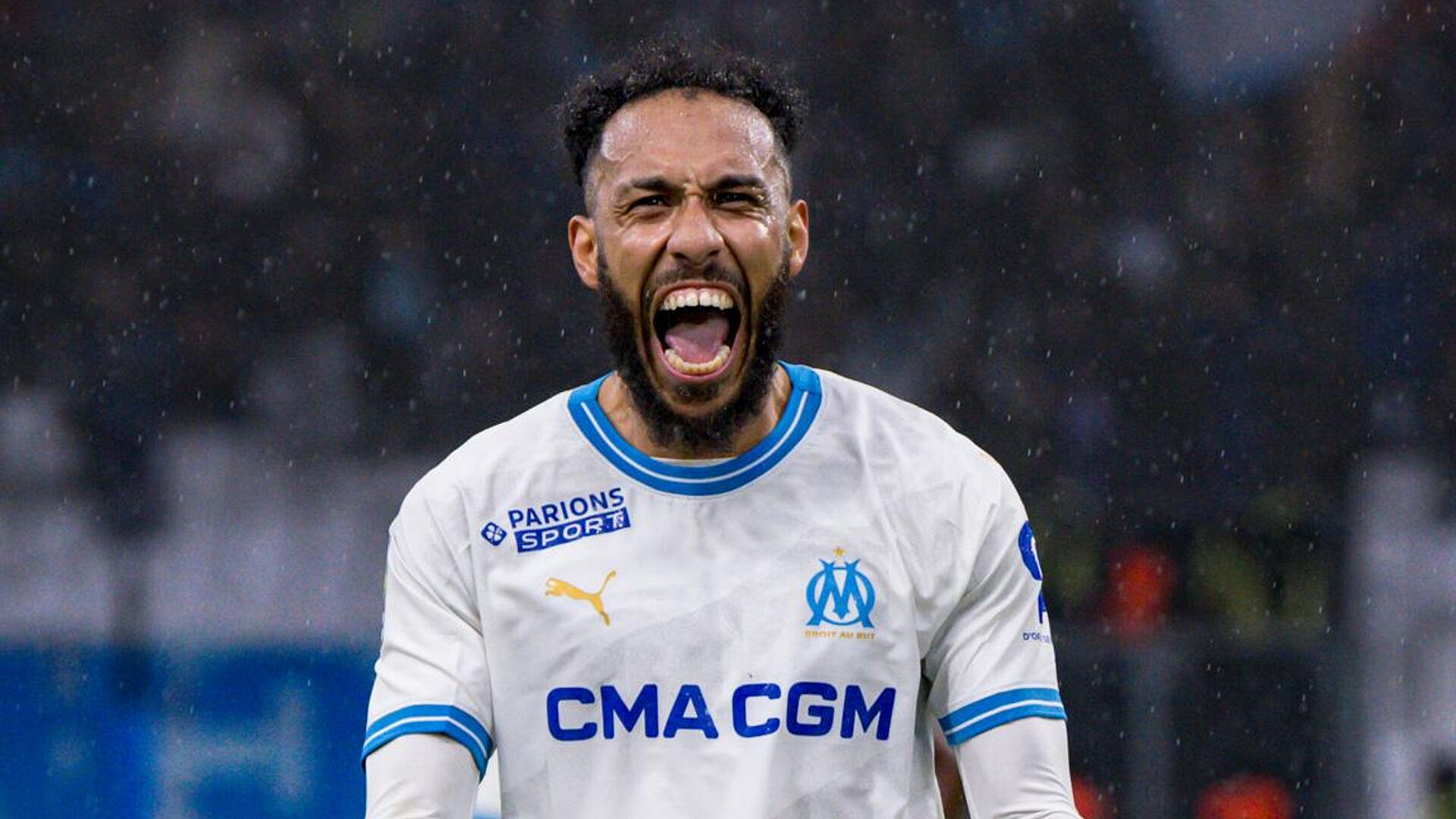 Дубль Обамеянга в концовке встречи позволил "Марселю" обыграть "Лион"