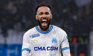 Дубль Обамеянга в концовке встречи позволил "Марселю" обыграть "Лион"