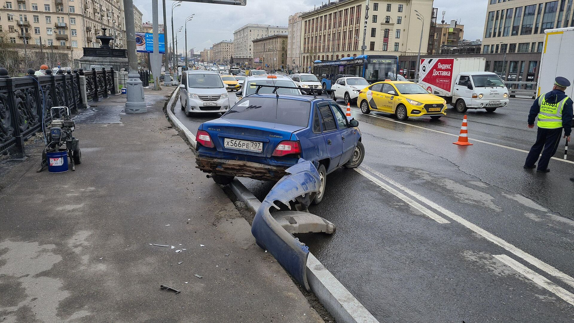 Движение на проспекте Мира в Москве восстановили 