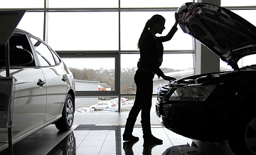 Опрос показал, сколько российские автовладельцы тратят на машины