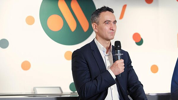 �� "������ � � �����" �� ��������� ��������� � ���� ���� ������� �����