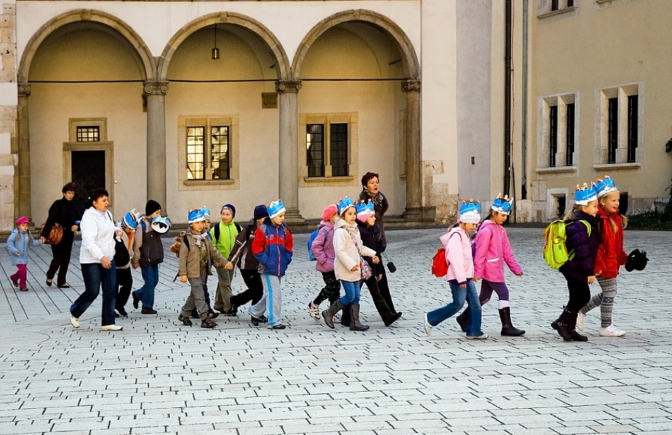 Топ-10 детских исторических экскурсий в Москве в 2025 году