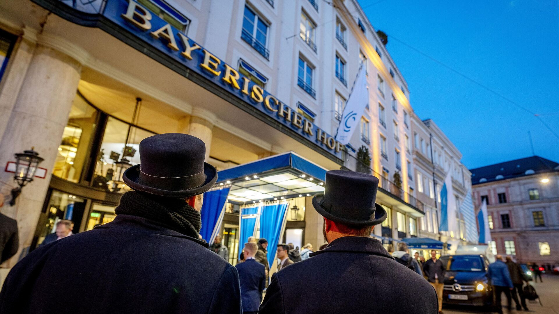 В Албании предложили снять сериалы о США и ЕС после Мюнхенской конференции