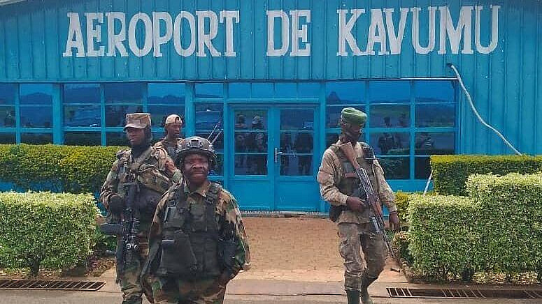 Повстанцы и военные из Руанды захватили аэропорт столицы Южного Киву в ДРК