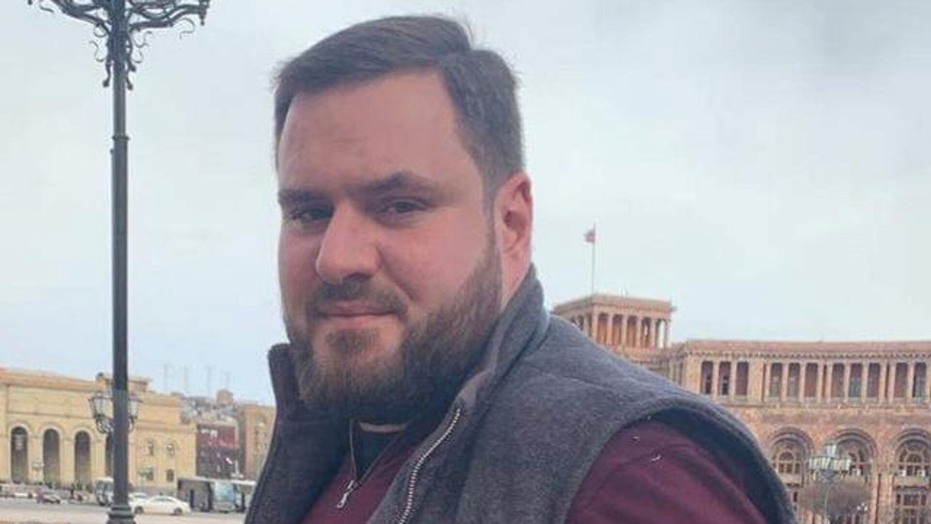 Пророссийский блогер Бадалян заявил о своем задержании в Ереване