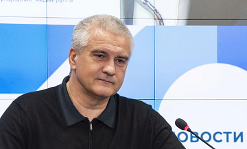 Аксенов назвал поимку шпиона в Крыму уроком "ждунам" и предателям