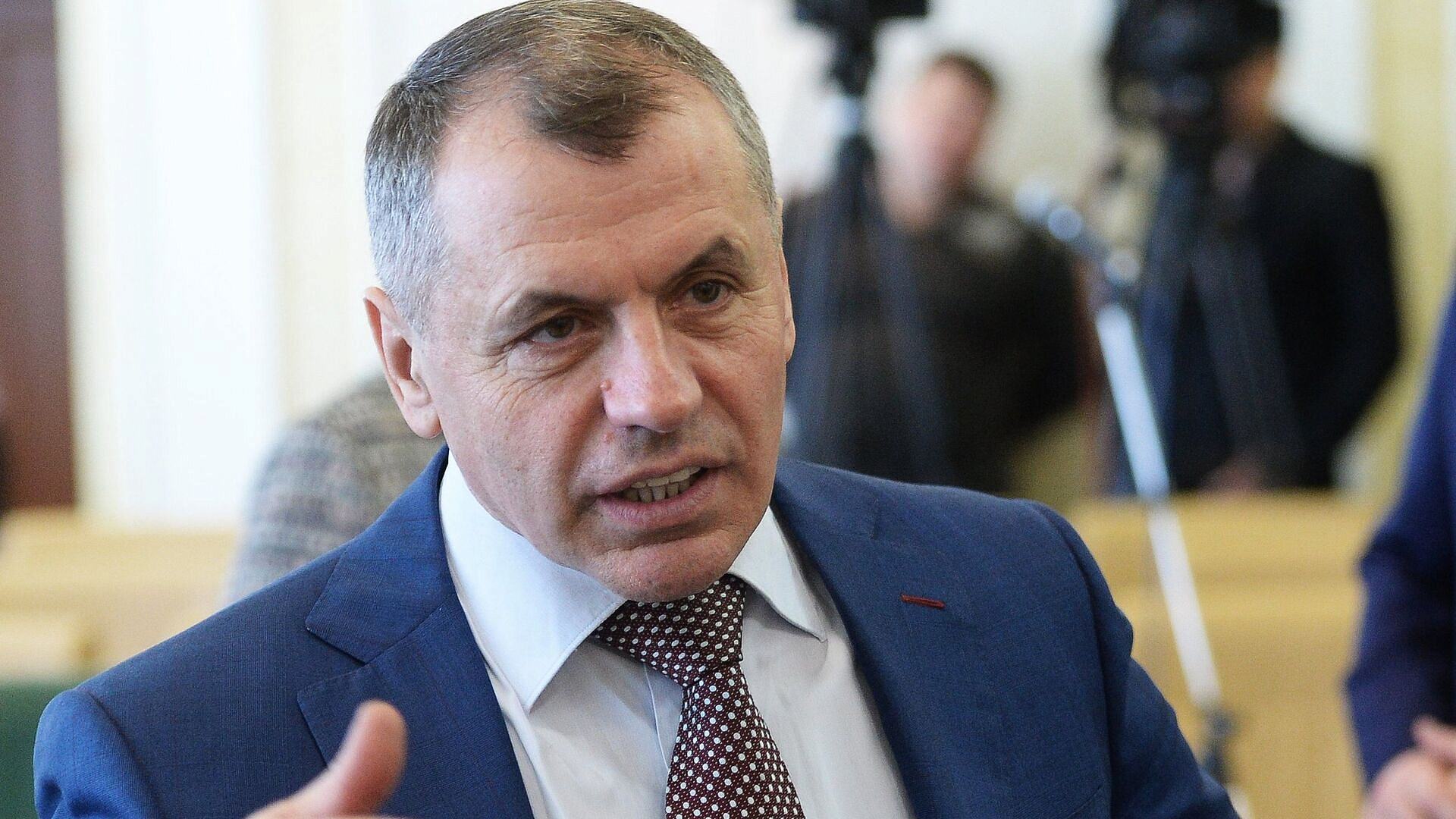 Глава крымского парламента раскритиковал предложение Киева о перемирии Глава крымского парламента раскритиковал предложение Киева о перемирии
