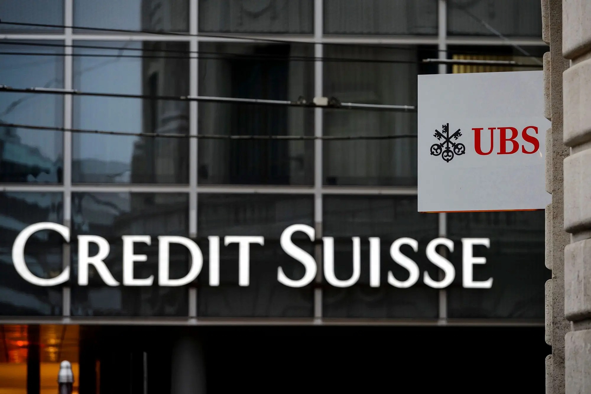  Credit Suisse   UBS