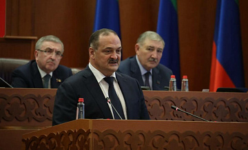 Меликов рассказал о важности Года единства народов России для Дагестана