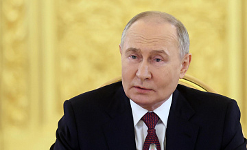 Путин встретился с Мантуровым и Чемезовым