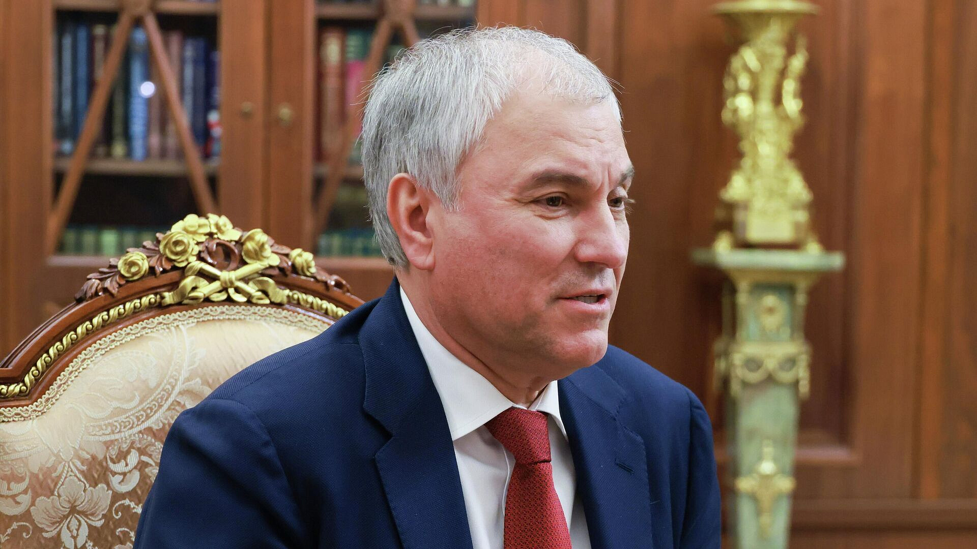 Володин поздравил россиянок с Международным женским днем