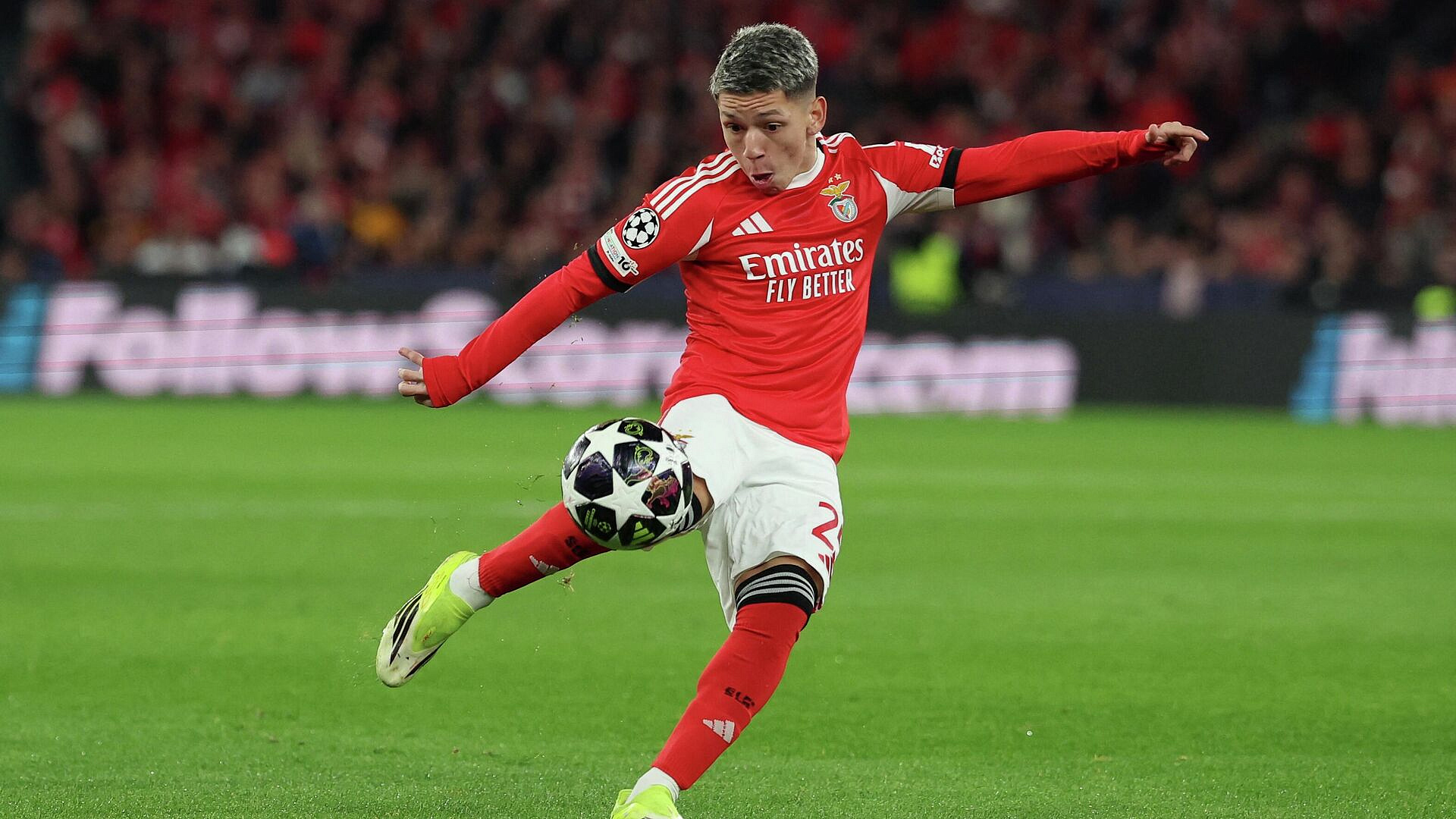 УЕФА оставил в силе отстранение игрока "Бенфики" Престианни