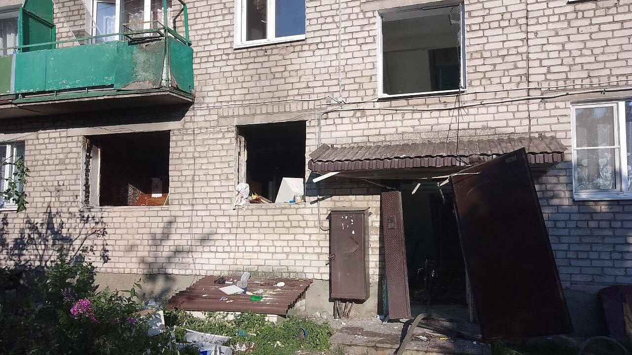 Почти все жильцы дома под Псковом, где взорвался газ, вернулись в квартиры