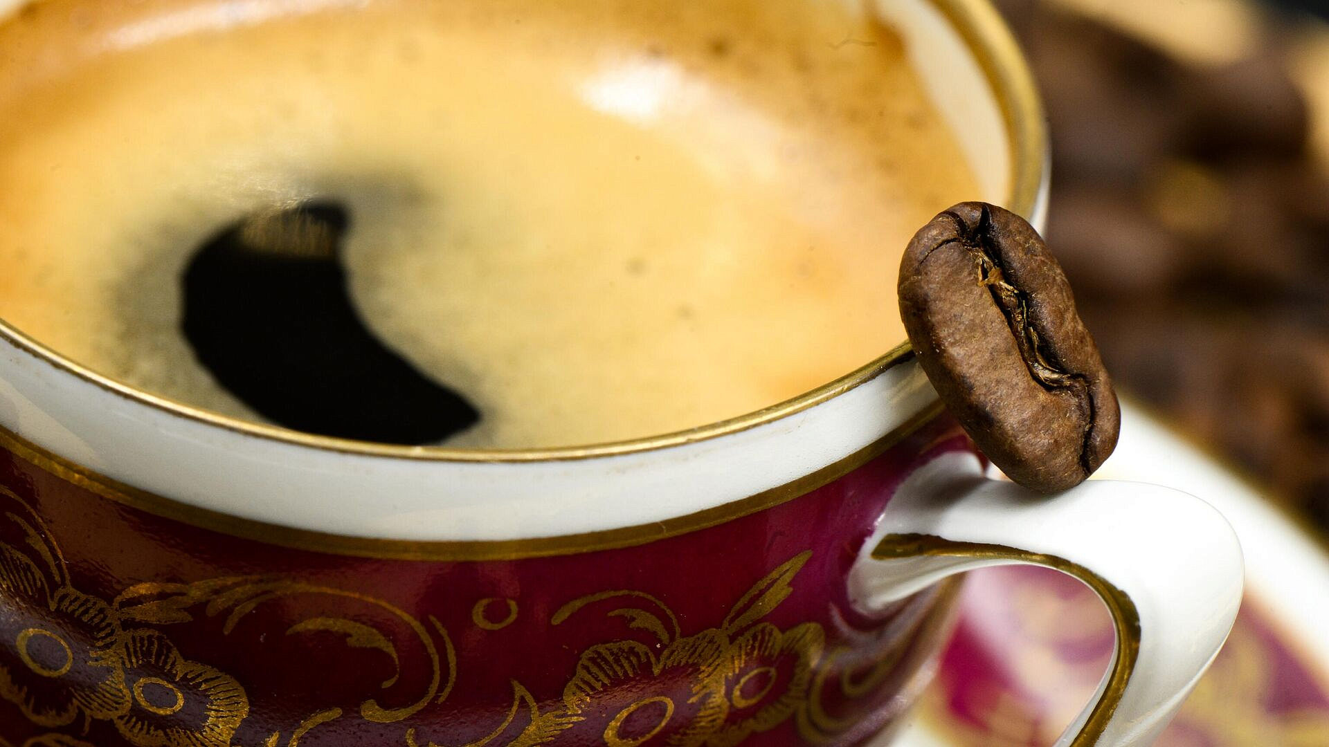 Эксперт рассказал о причинах высоких цен на кофе