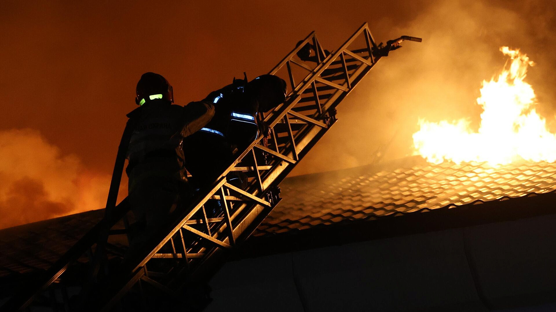 Пасечник рассказал подробности об обстреле города Ровеньки в ЛНР