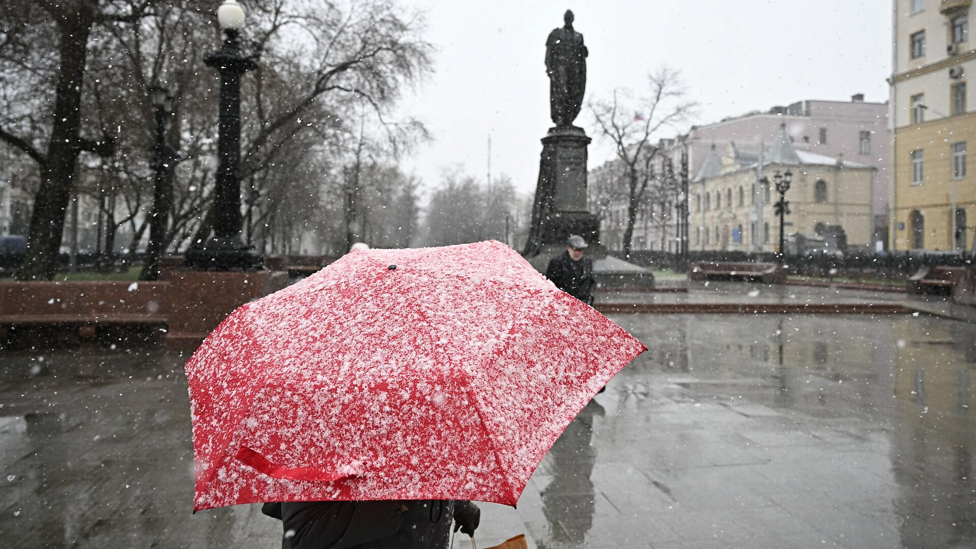Синоптик рассказал, когда снег накроет столичный регион