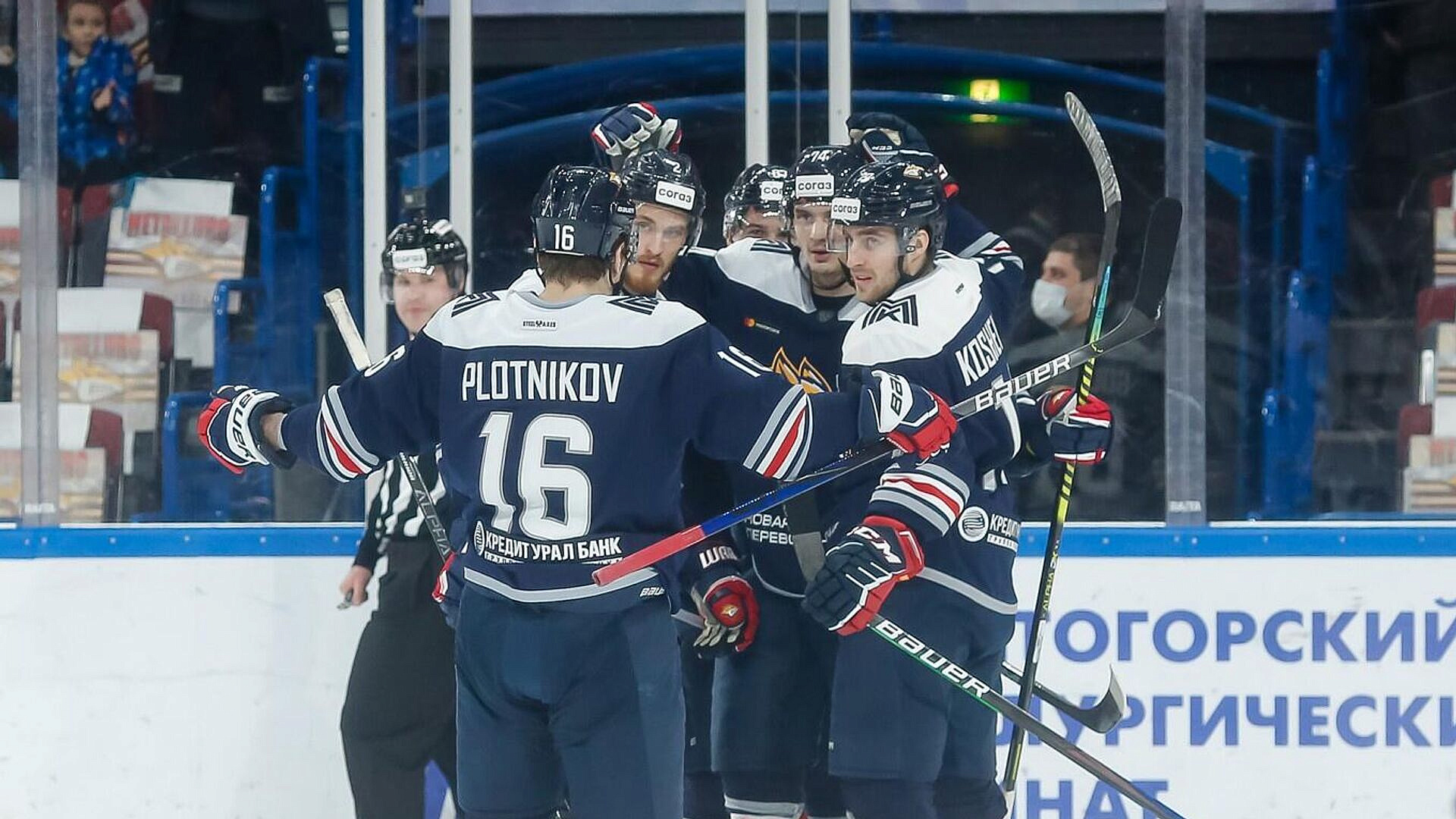 "Металлург" в овертайме обыграл "Сибирь" в матче КХЛ
