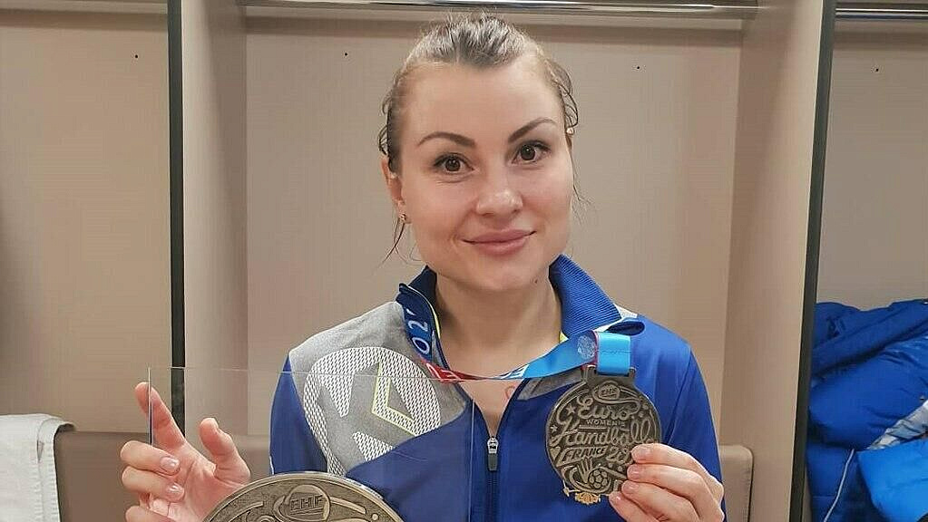 Олимпийская чемпионка по гандболу Судакова завершила карьеру